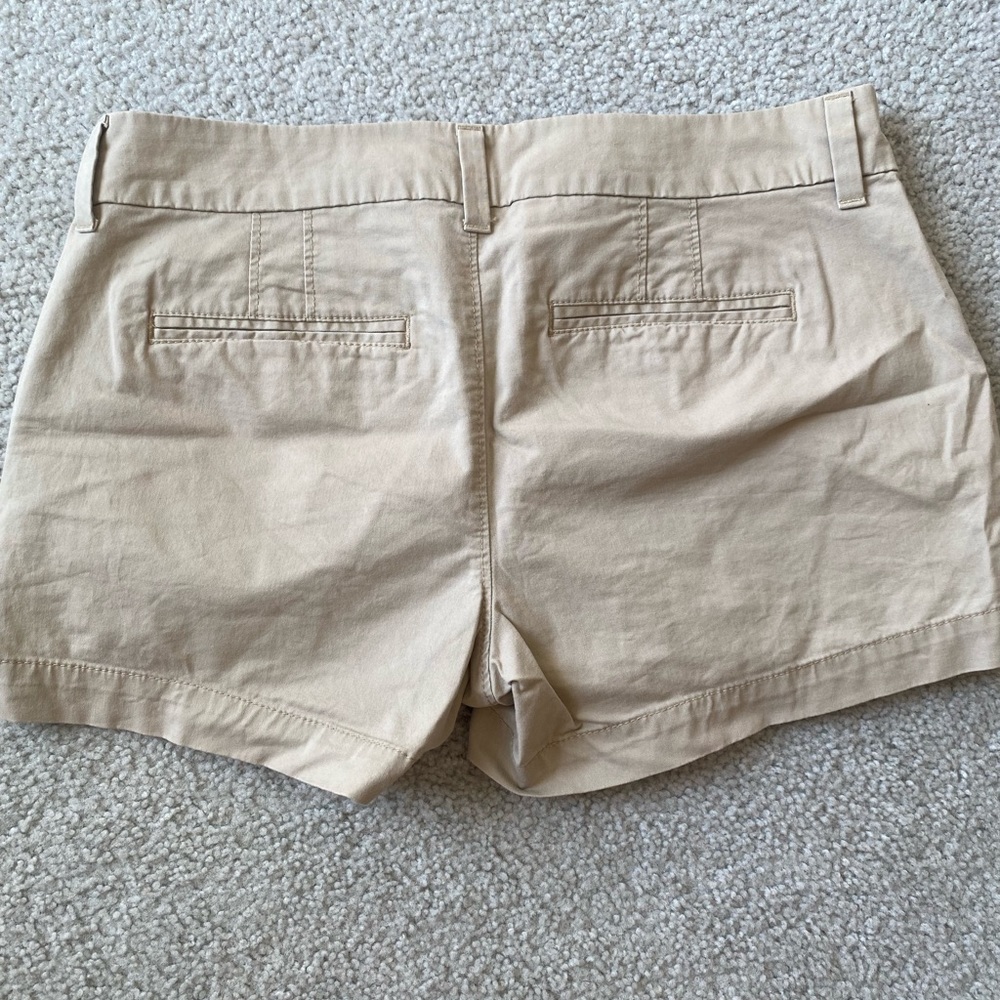 Old Navy Khaki Chino Short Size 2